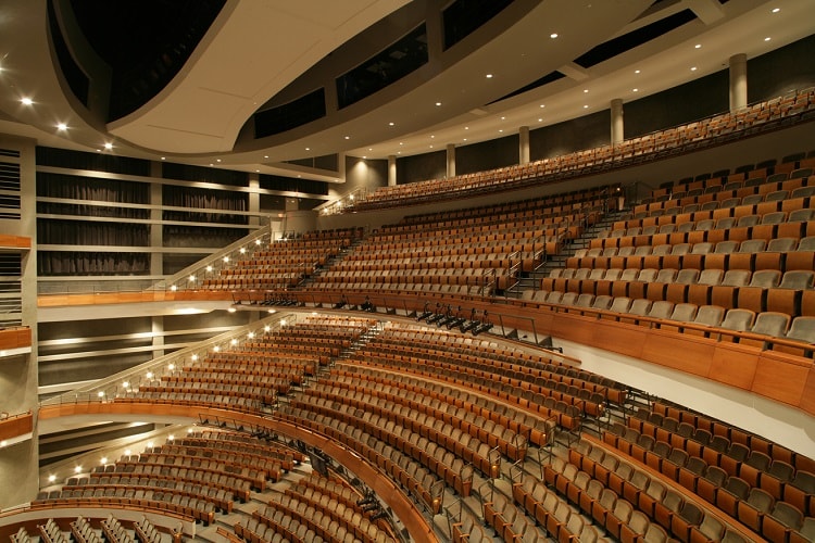 Vách ốp tường bằng gỗ tiêu âm tốt, thẩm mỹ cao