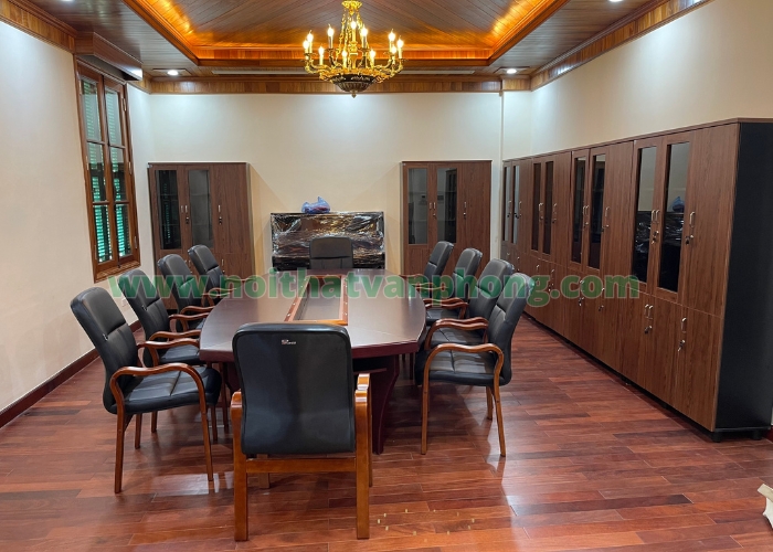 Bàn ghế phòng họp