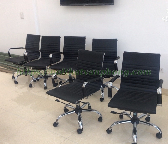 Hình ảnh thực tế ghế xoay văn phòng da