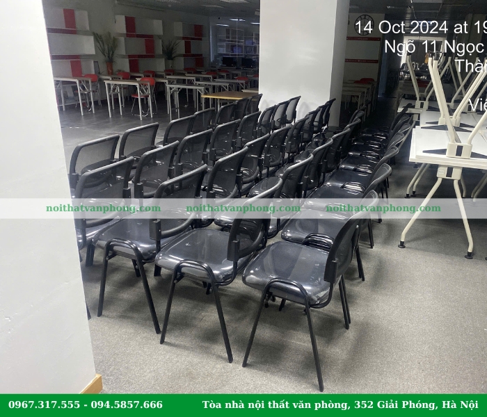Hình ảnh thực tê ghế phòng họp tựa lưới