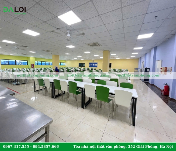 Hình ảnh thực tế cung cấp bàn ghế ăn công nghiệp