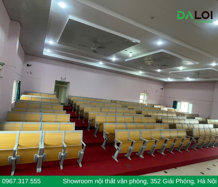 Hoàn thành thi công nội thất giảng đường tại trường tiểu học I-Sắc Niu-Tơn