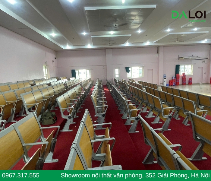 Hoàn thành thi công nội thất giảng đường tại trường tiểu học I-Sắc Niu-Tơn