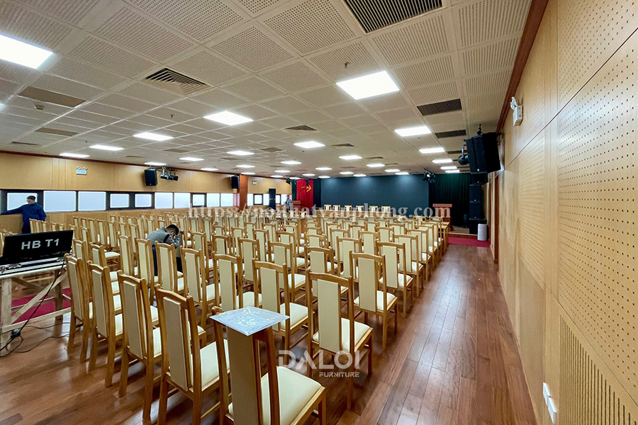 nội thất hội trường tại Liên hiệp các hội văn học nghệ thuật