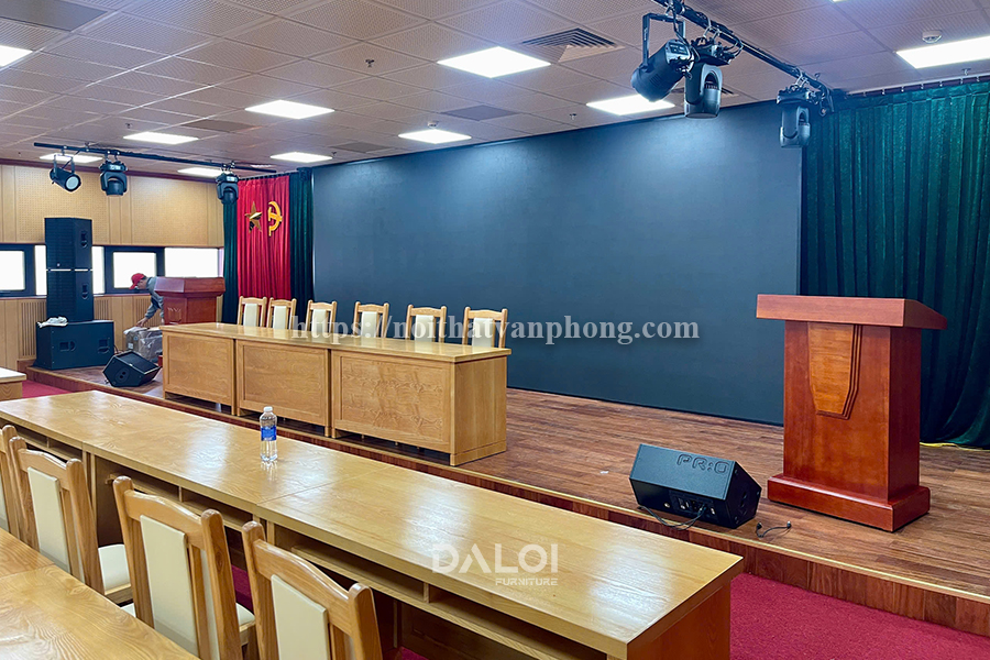 nội thất hội trường tại Liên hiệp các hội văn học nghệ thuật