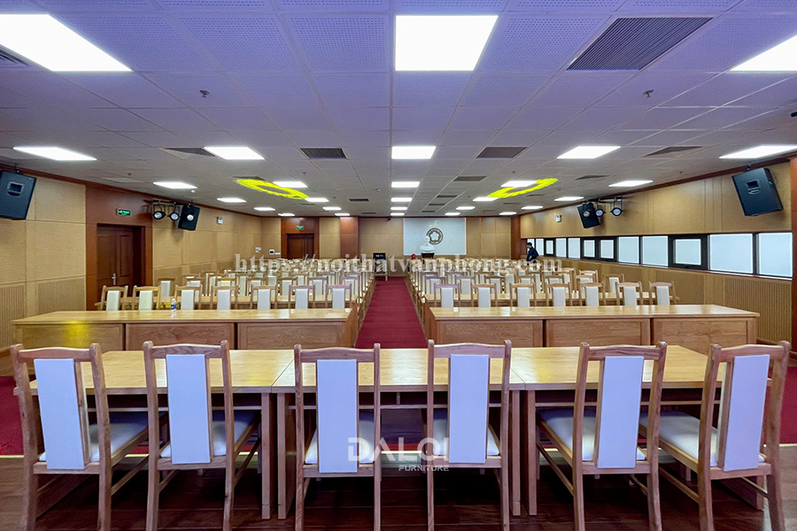 nội thất hội trường tại Liên hiệp các hội văn học nghệ thuật
